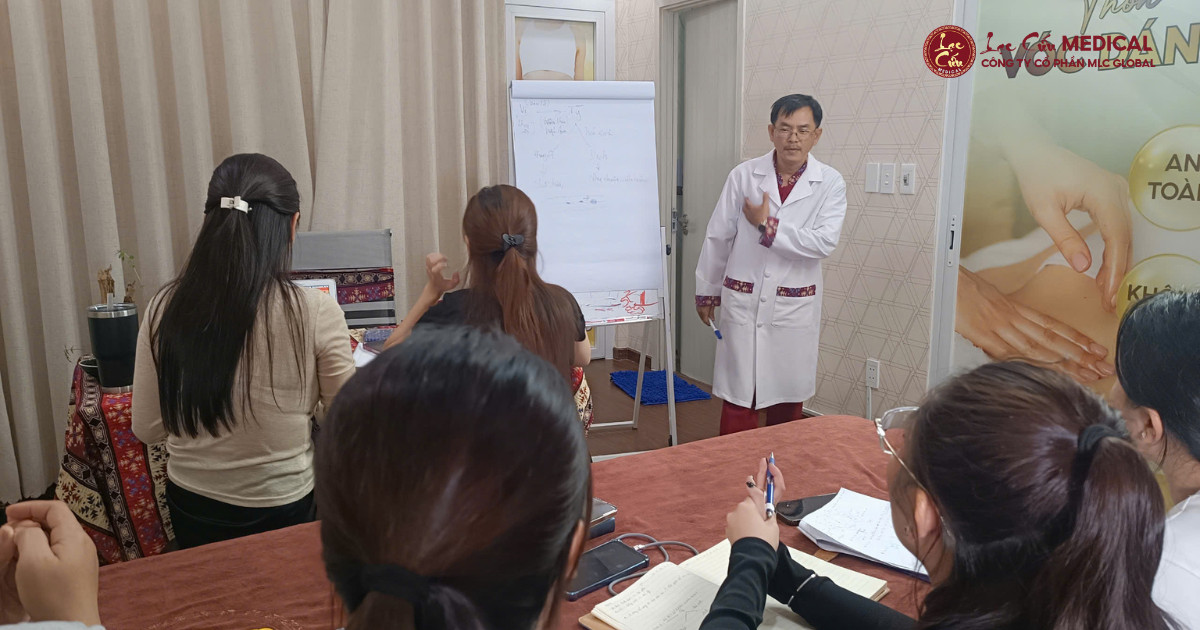 Không Chỉ Dạy, Mà Cùng Nhau Phát Triển