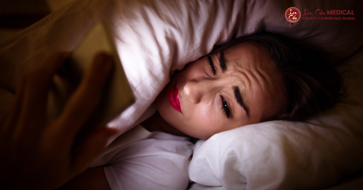 Dấu Hiệu Hàn Khí _Trú Ngụ_ Và _Phá Rối_ Giấc Ngủ Của Bạn