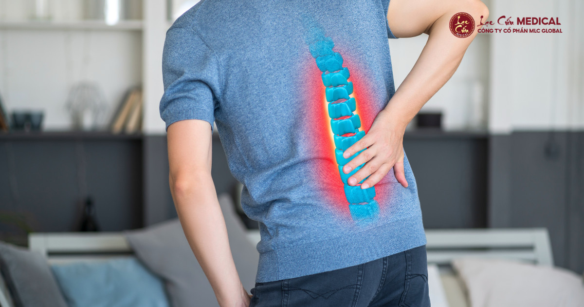 Tại sao lại bị đau thắt lưng