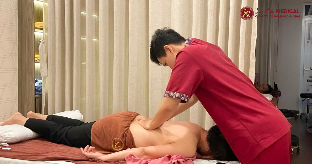 Chăm Sóc Sức Khỏe Chủ Động_ Cẩm Nang Cho Cột Sống Khỏe Mạnh