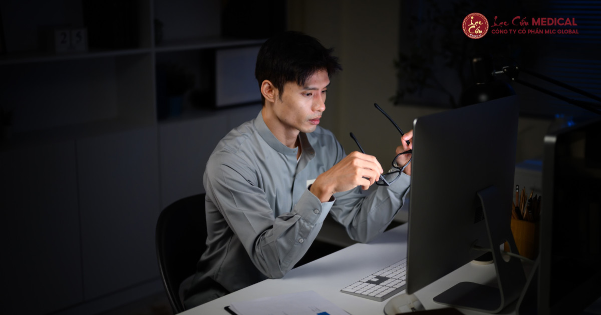 Khi Độc Tố Và Khí Lạnh Tích Tụ_ Gánh Nặng Của Cuộc Sống Hiện Đại
