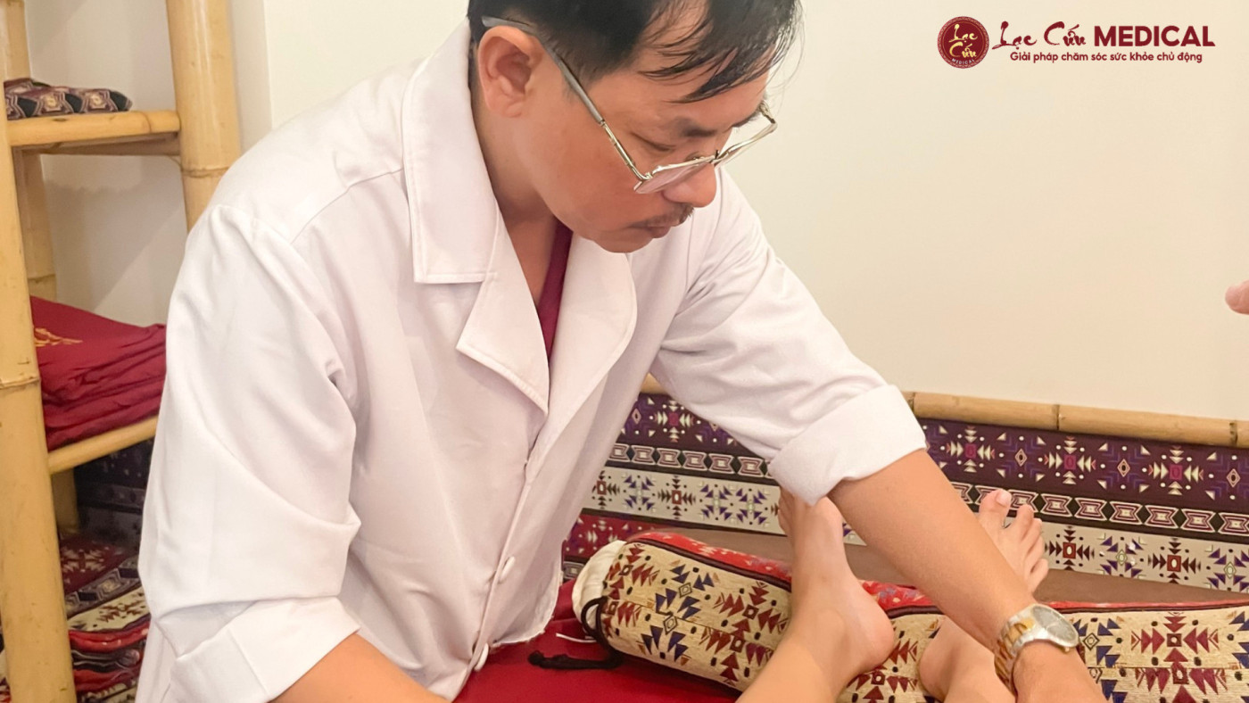 Bí Quyết Sống Khỏe Và Bảo Vệ Đôi Chân Tại Nhà